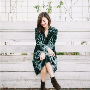 anthropologie green velvet shirt dress (S)
